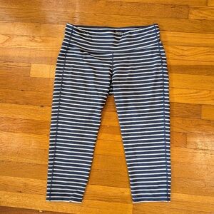 Athleta Crop Legging | Women's L